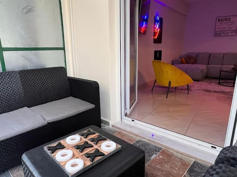 Fresh Spicy 1Bd Amusement Arcade Apartment Atena Exterior foto